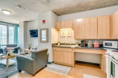 KAPLAN CHICAGO YURT KONAKLAMA