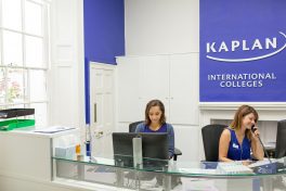 Kaplan Dil okulu - Bath2