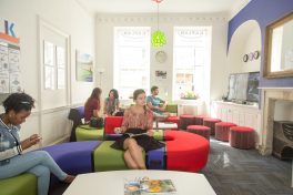 Kaplan Dil okulu - Bath5