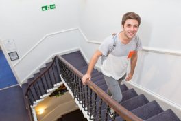 Kaplan Dil okulu - Edinburgh2