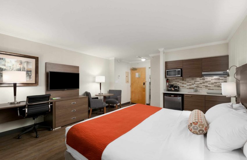GEC-Granville-2-King-Kitchenette-scaled-850x550-c-default