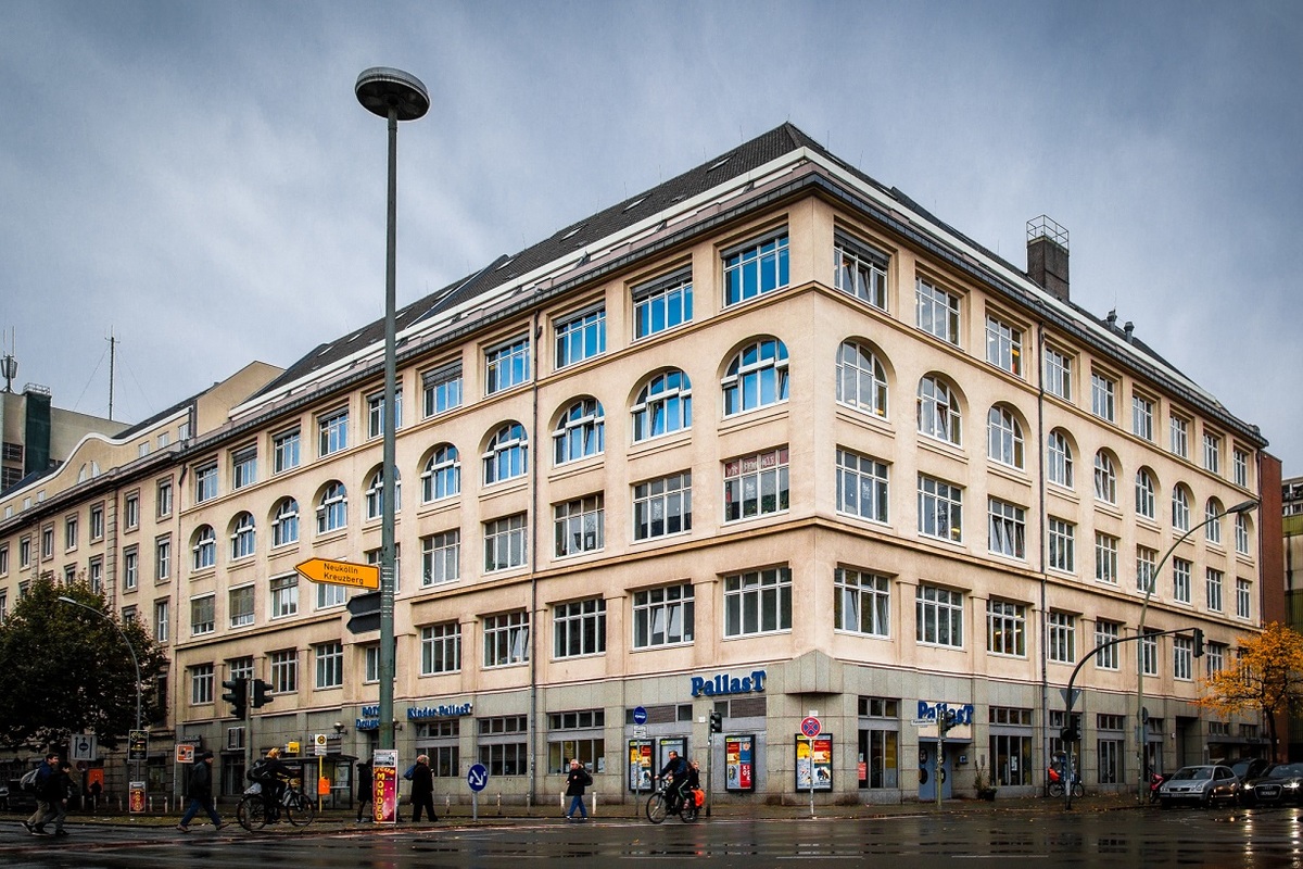 BSBI-Berlin-Campus-LIGHT