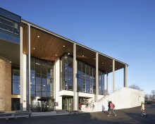 629f573e891def29e11bd71b_423_The Exchange_WEB_2000