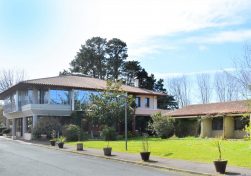 Biarritz-Residence-Outside-02-c-Europa-School-of-English-1500x1053