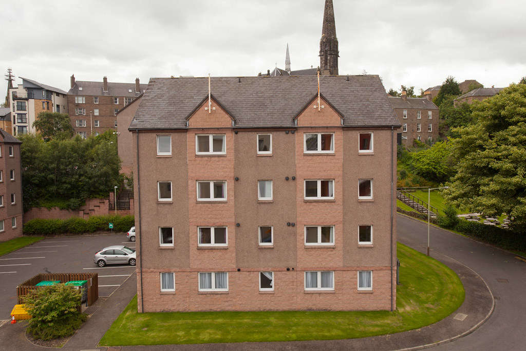 32863322798_bb0658af72_b