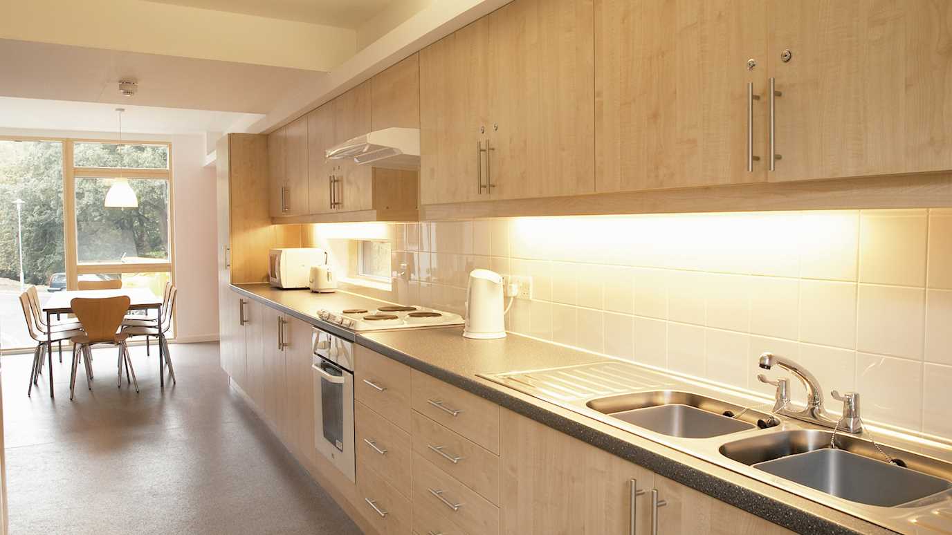 g-and-w-accomodation-kitchen