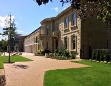 doverbroecks-outside-